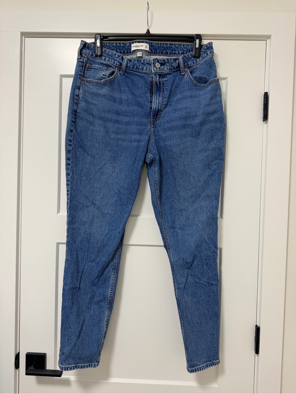 Abercrombie & Fitch High-Rise Size 33 jeans